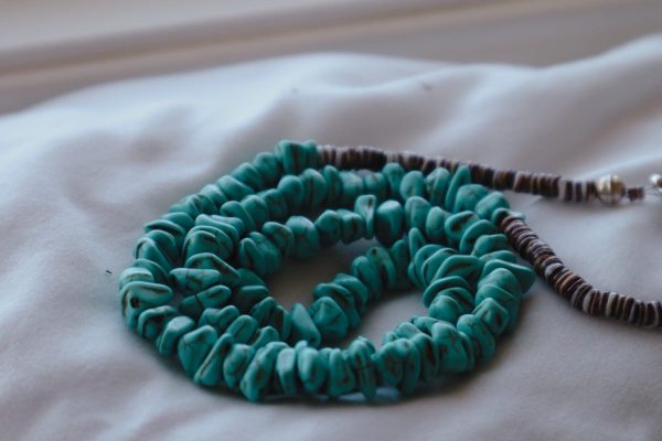 What To Wear With Turquoise Jewelry